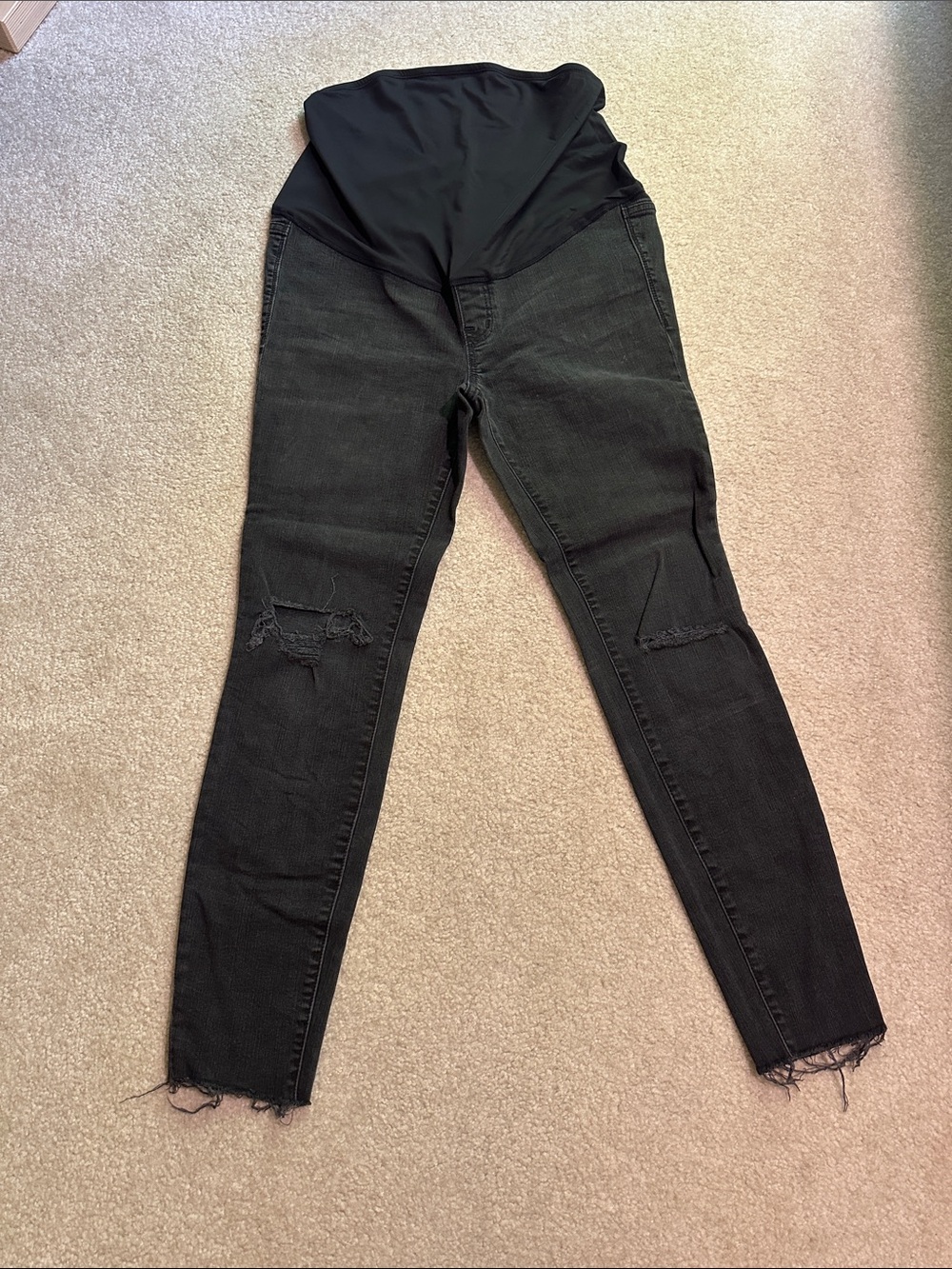Madewell Black Skinny Maternity Jeans with Distressed Knees and Frayed Hem